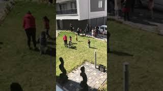 Anne kucağında 23 Nisan eğlencesi