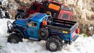 Axial SCX10 Chassis RC Truck - Short Demonstration In The Winter