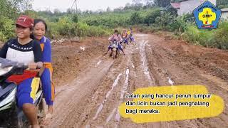 AH: Perjuangan siswa-siswi SMP Pangudi Luhur Tanjung Berangkat Sekolah(26 November 2022).