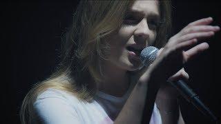Em Rossi - No Easy Way (Acoustic)