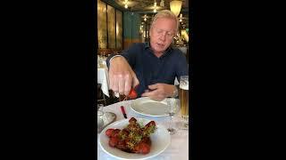 How to eat crayfish