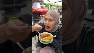 Makan Mie Ayam Tanpa Mie, Kok Bisa???#kulinerbandung #mieayam #bakso #shorts