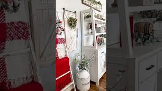 Christmas Inspiration #farmhouseinspired #christmas #christmasdecorations #farmhouse