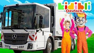 Die Kinder recyceln mit einem echten Müllwagen | Die Kinder spielen!  Kidibli