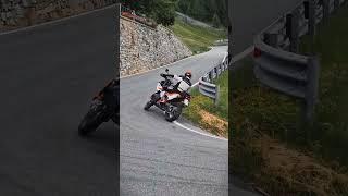 Tornanti in moto, quale tecnica utilizzi? #moto #motorbike #ktm #motorcycle #drift