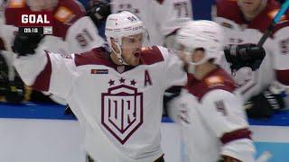 Ellis' perfect feed leads to Mitchell breakaway goal