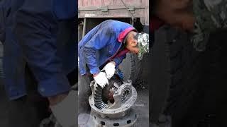 Replace Rear Axle Differential Case