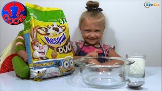  Ярослава готовит Несквик кукле Беби Борн. Yaroslava cook breakfast with Nesquik for Baby Born Doll