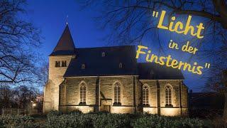 Licht in der Finsternis - Gruß aus der St.-Victor-Kirche