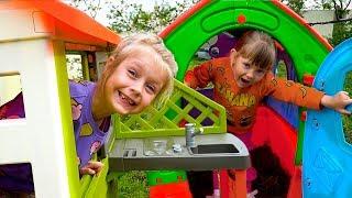 Margo and Nastya play with toys and Ice Cream Shop