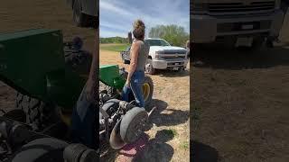I love the look of pure pride on my dad’s face at the end hahaha!! #farmersdaughter #farm #farmher
