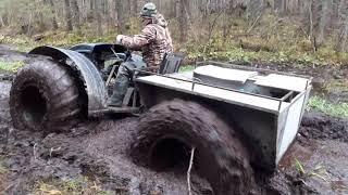 Вездеход ЗИС-5 ЗАСТРЯЛ в болоте.