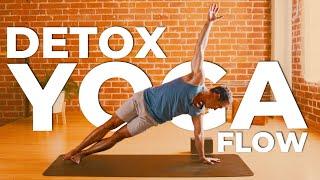 Detox Yoga Flow: 20 Min Power Yoga for Core Strength & Hip Release