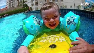 Brincando com Luan na piscina - 02 11 2021