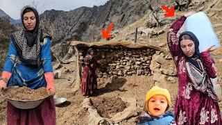 Khadija began covering the stones to prevent the cold and the entry of snakes and scorpions.
