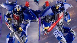 New Transformers Dreadwing action figure in hand images by Iamnofire