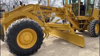 Inspecting used 1994 CAT 140G Motor Grader | at Houston Yard