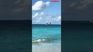 Sea plane Landing #flight #seaplane #maldives #trending #viral