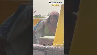 Teaser Prank I don't know why the lady con runaway #trend #prank #love #lafftaklinic #shortvideo