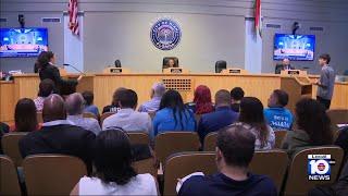 Crowd packs Miami City Hall to protest ICE agreement