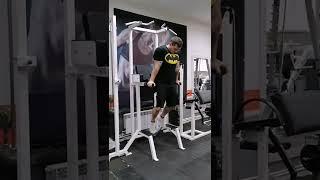 Рекордных рекордов рекорд. 68 отжиманий на брусьях в одном подходе.
