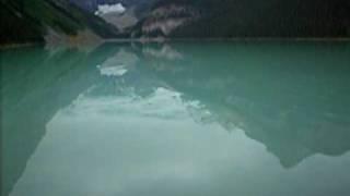 Vio si Gabi la Lake Louise, Alberta