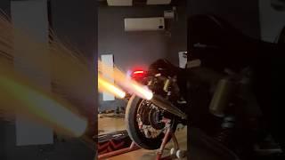 Flames in exhaust  New exhaust in Town  Silver Stallion #gt650 #interceptor650 #royalenfield