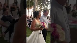 LLEGO LA NOVIA A LA BODA