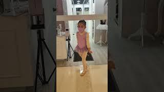 Cute little girl //Flexible Body #hongkong #shots