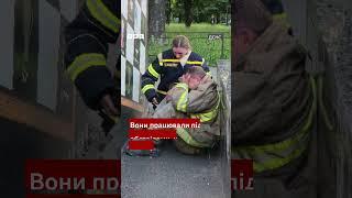 Внаслідок атаки по Києву загинули троє рятувальників, які ліквідовували пожежі #shorts #київ #новини
