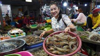 Market show and cooking: Shrimp and pork cooking - shrimp recipe