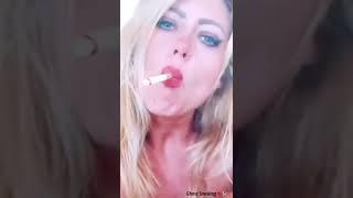 Girls Smoking|| Girls Attitude||Attitude Status#shorts #ytshorts #viral#girlsmoking #smokefetish