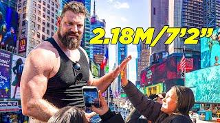 The Dutch Giant (2.18M/7'2") In New York