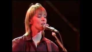 Suzanne Vega - Gypsy (official music video)