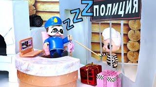 THIEF LOL! I FOUND THE KEYS AND RAN AWAY!LOL dolls LOL surprise funny CARTOONS Darinelka dolls