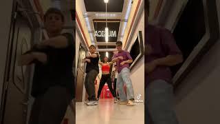 Mattia Zenzola, Federica, Alessio Cavaliere e Wax ballano su TikTok | Amici 22 #ciabatte