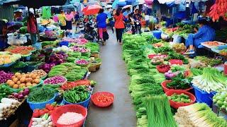 Uncovering Hidden Food Gems of Cambodia: A Tour Through Traditional Market Delights!