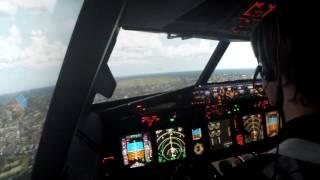 Worldflight 2016 : Boeing 737-800 Cockpit landing Istanbul.