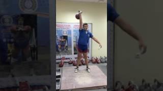 Егор Демышев (15 лет) рывок 32кг 200 раз/Demyshev(15 years)  snatch 32 kg 200 reps