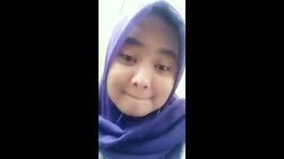 Jilbab pamer nenen