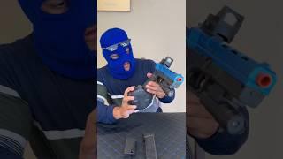 I tested the Glock gel gun #asmr #gelblaster #shortsvideo #ballislife #experimnent
