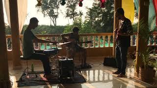 Improvised Rooftop Jam Session | Hvetter Trio