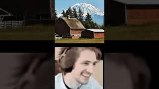 XQC Becoming Uncanny meme (people who don't know  vs people who know)