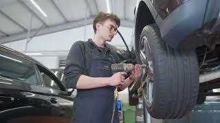 Ausbildung bei Autohaus Staiger! Wie funktioniert ein Radwechsel