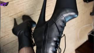 I walk around the house with 10 inch heels (25 cm) Ходьба по дому на каблуках в 10 дюймов (25 см)