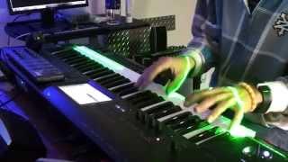 Amazing Keyboard skills By Joe Spina Bedajuice Trills shreds etc.