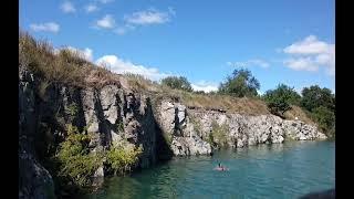 Прыжок в карьер в воду. Высота 6 м Новониколаевский Карьер, возьле Днепра. Днепропетровская область