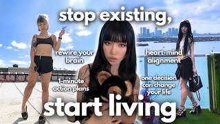 ULTIMATE GUIDE to become your DREAM SELF in 30 DAYS