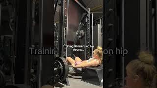 What HIP THRUSTS did to my GLUTES #bulk#glutes #gluteworkout #bulking #gymrat #gymgirlshorts #gym