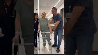 KALÇA PROTEZİ AMELİYATI SONRASI 5. SAAT YÜRÜME / PROF. DR. UMUT YAVUZ